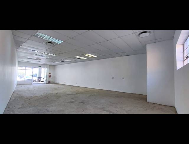 96M² RETAIL TO LET IN DIE HOEWES
